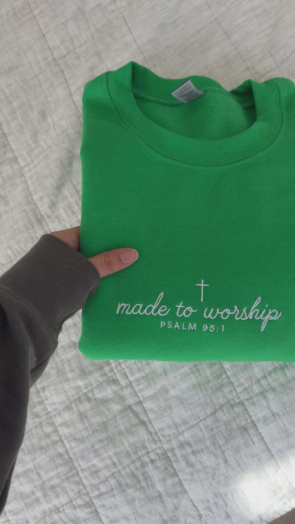 Made to Worship | embroidery sweatshirt