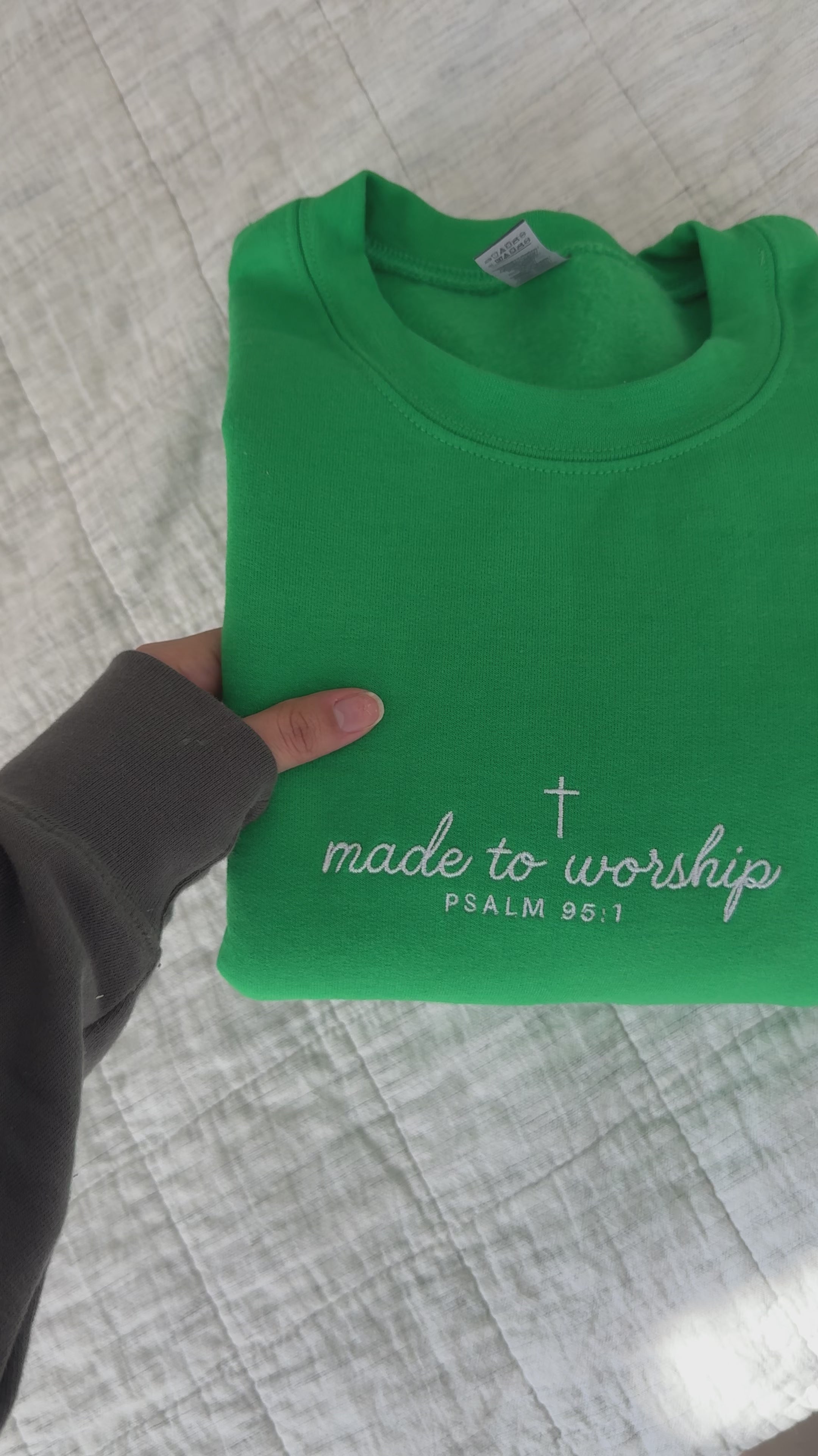 Made to Worship | embroidery sweatshirt